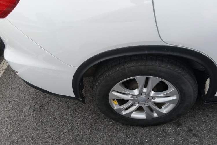 Used Haval M6 2019 1.5T DCT Two-Wheel Drive Elite Version China VI Standard Right Rear Wheel Hub