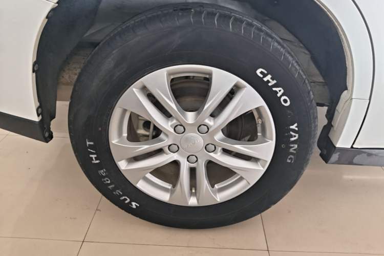 Used Haval M6 2019 1.5T DCT Two-Wheel Drive Elite Version China VI Standard Right Rear Wheel Hub