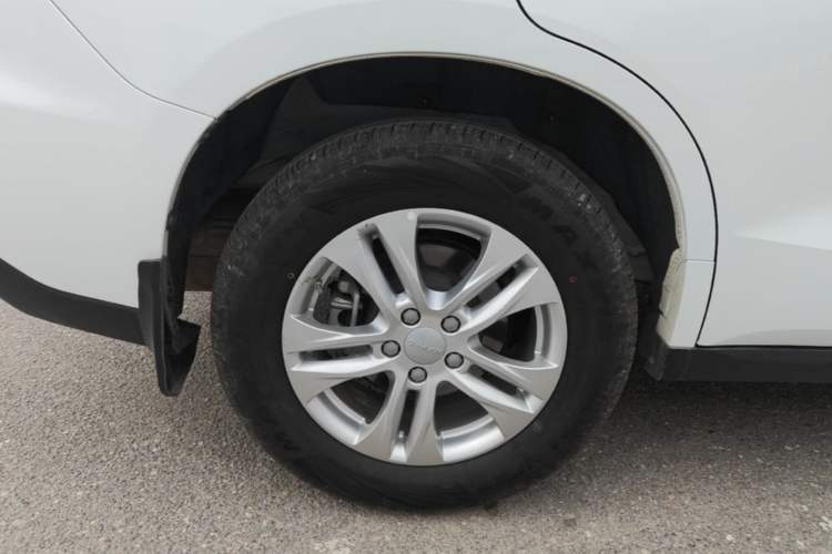 Used Haval M6 2019 1.5T DCT Two-Wheel Drive Elite Version China VI Standard Right Rear Wheel Hub