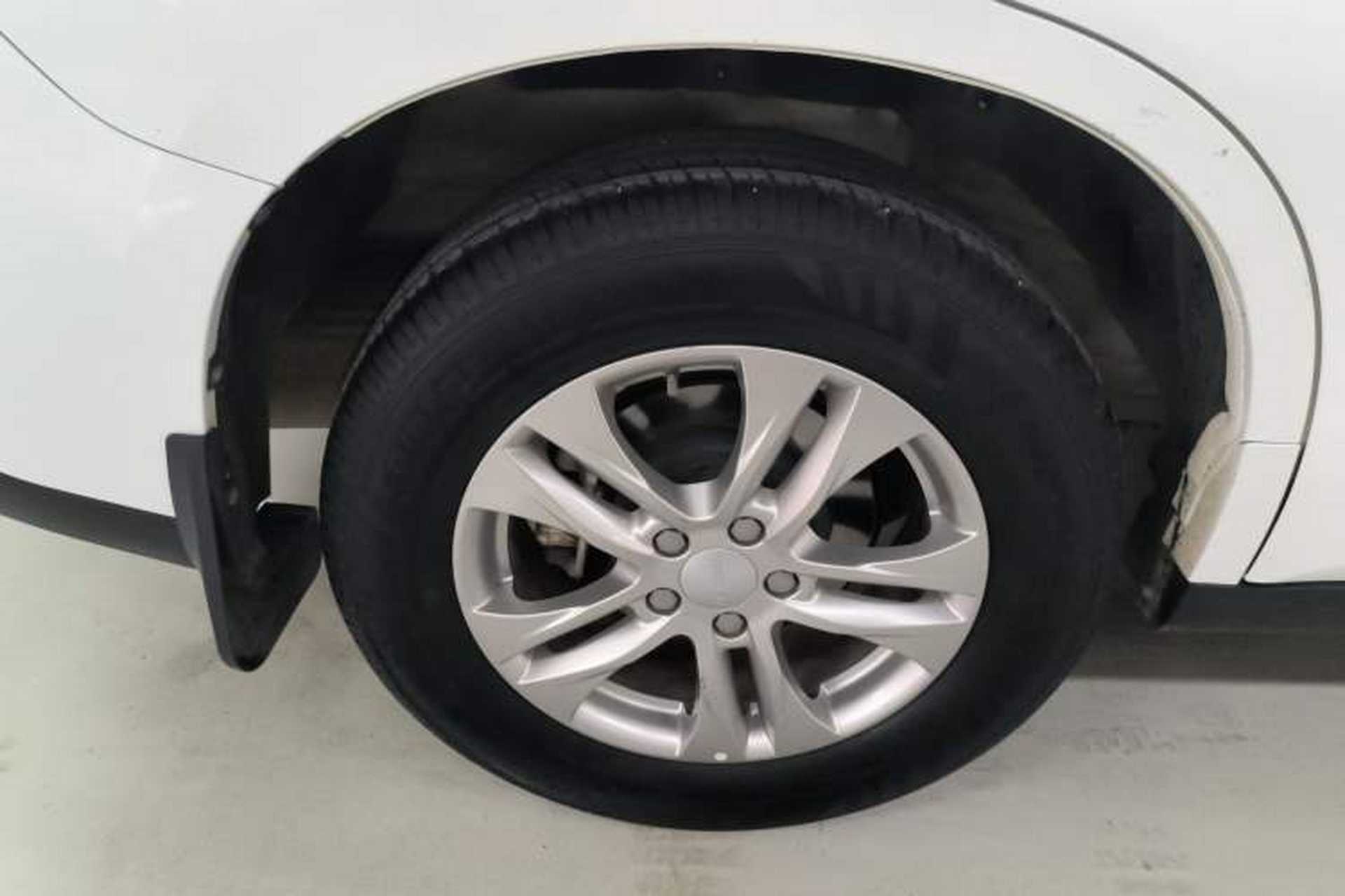 Used Haval M6 2019 1.5T DCT Two-Wheel Drive Value Edition China VI Standard Right Rear Wheel Hub