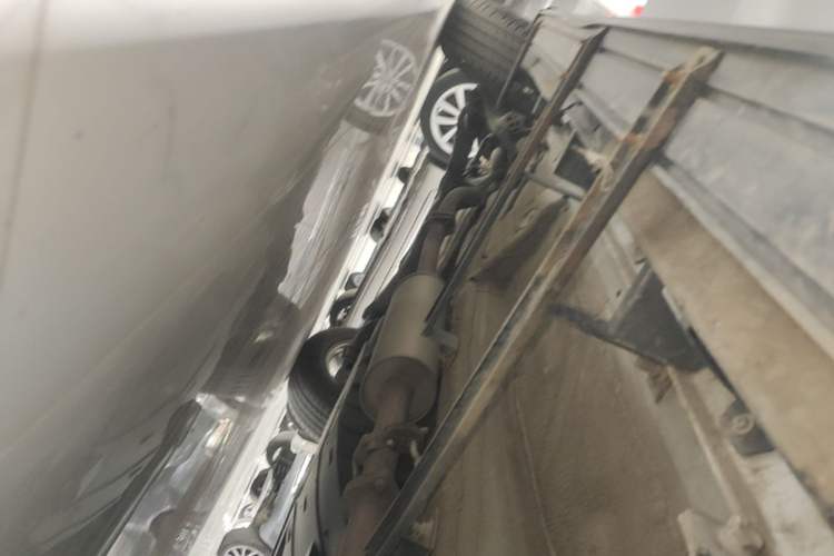 Used Haval M6 2019 1.5T DCT Two-Wheel Drive Value Edition China VI Standard Right Side Sill