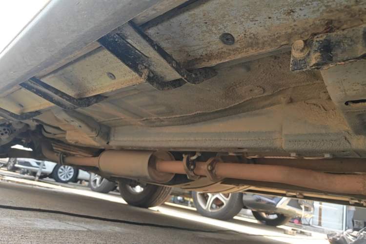 Used Haval M6 2019 1.5T Manual Two-Wheel Drive Elite Version China VI Standard Right Side Sill