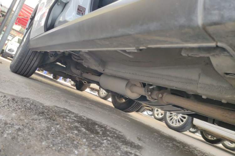 Used Haval M6 2019 1.5T DCT Two-Wheel Drive Elite Version China VI Standard Right Side Sill