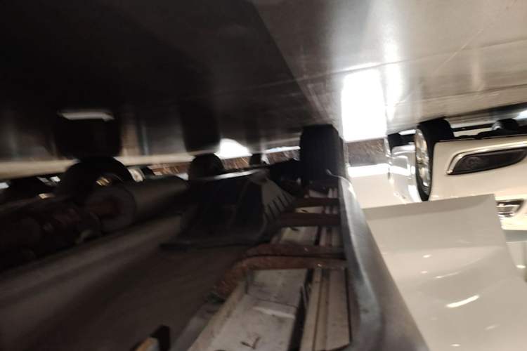 Used Haval M6 2019 1.5T DCT Two-Wheel Drive Elite Version China V Standard Right Side Sill