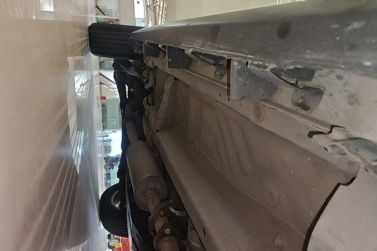 Used Haval M6 2019 1.5T DCT Two-Wheel Drive Value Edition China VI Standard Right Side Sill