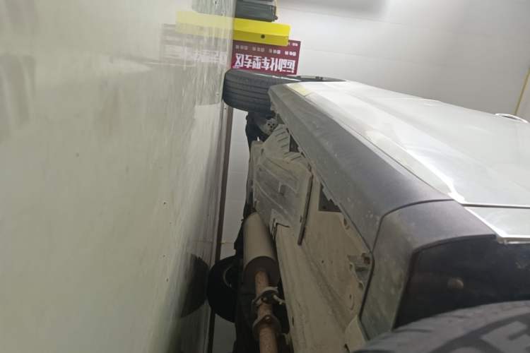 Used Haval M6 2019 1.5T DCT Two-Wheel Drive Elite Version China V Standard Right Side Sill