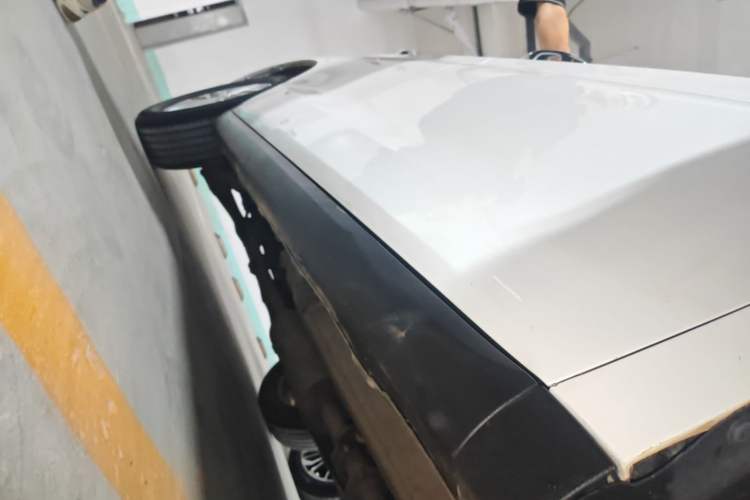 Used Haval M6 2019 1.5T DCT Two-Wheel Drive Value Edition China VI Standard Right Side Sill