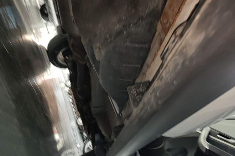Used Haval M6 2019 1.5T Manual Two-Wheel Drive Elite Version China V Standard Right Side Sill