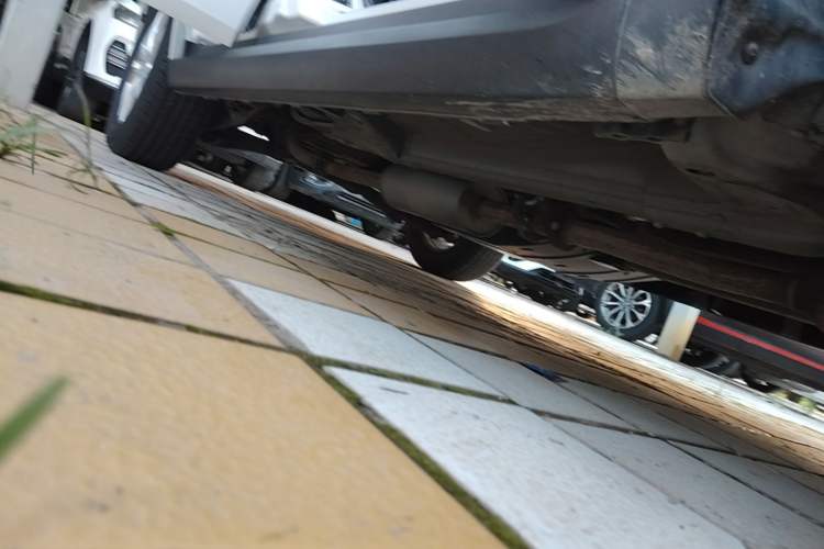 Used Haval M6 2019 1.5T DCT Two-Wheel Drive Elite Version China VI Standard Right Side Sill