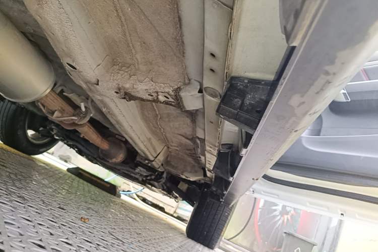 Used Haval M6 2019 1.5T DCT Two-Wheel Drive Elite Version China VI Standard Right Side Sill