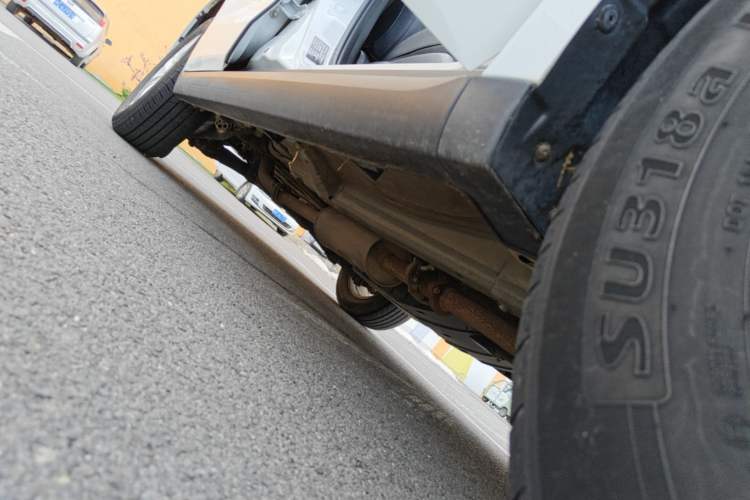 Used Haval M6 2019 1.5T Manual Two-Wheel Drive Elite Version China VI Standard Right Side Sill
