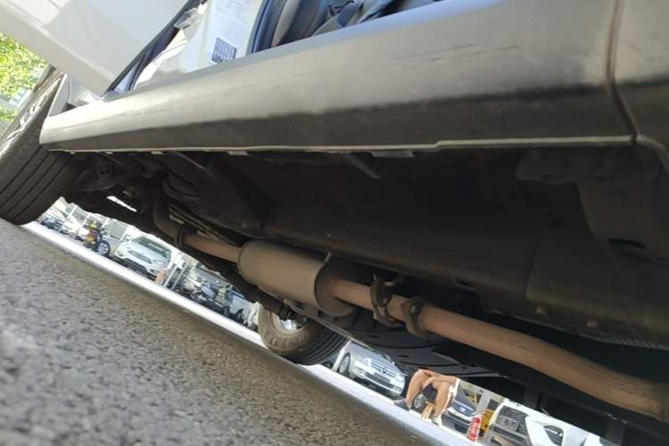 Used Haval M6 2019 1.5T Manual Two-Wheel Drive Elite Version China VI Standard Right Side Sill