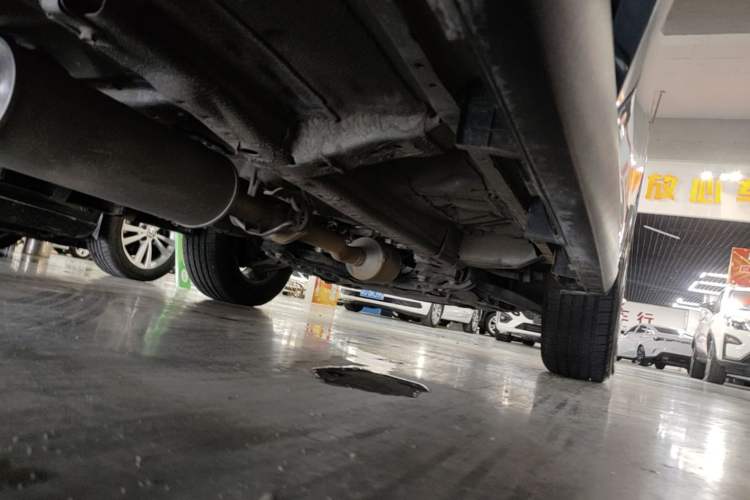 Used Haval M6 2019 1.5T DCT Two-Wheel Drive Value Edition China VI Standard Right Side Sill