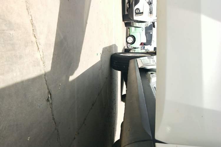 Used Haval M6 2019 1.5T Manual Two-Wheel Drive Elite Version China VI Standard Right Side Sill