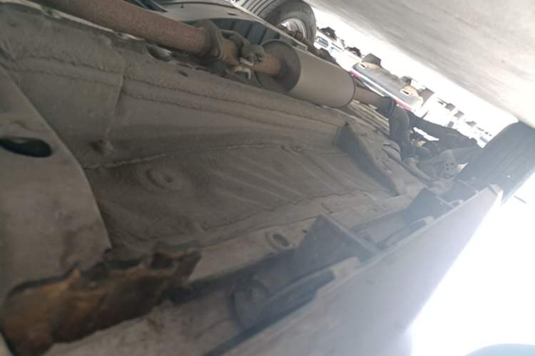 Used Haval M6 2019 1.5T DCT Two-Wheel Drive Value Edition China VI Standard Right Side Sill