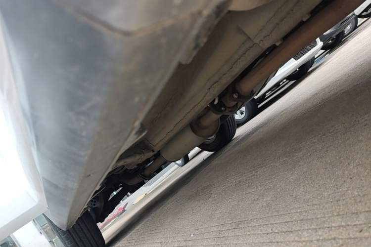 Used Haval M6 2019 1.5T Manual Two-Wheel Drive Elite Version China VI Standard Right Side Sill