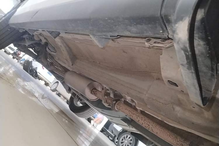 Used Haval M6 2019 1.5T DCT Two-Wheel Drive Value Edition China VI Standard Right Side Sill