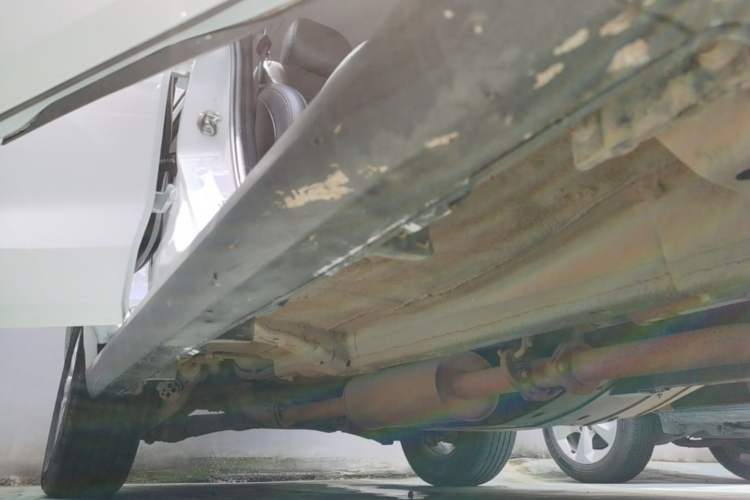 Used Haval M6 2019 1.5T DCT Two-Wheel Drive Elite Version China VI Standard Right Side Sill