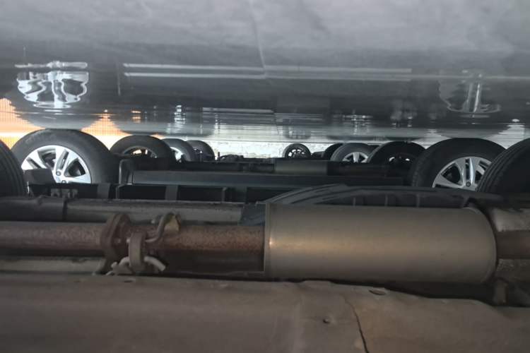 Used Haval M6 2019 1.5T Manual Two-Wheel Drive Elite Version China VI Standard Right Side Sill