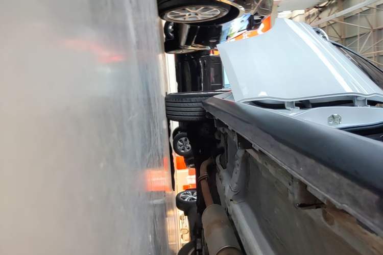 Used Haval M6 2019 1.5T DCT Two-Wheel Drive Value Edition China VI Standard Right Side Sill