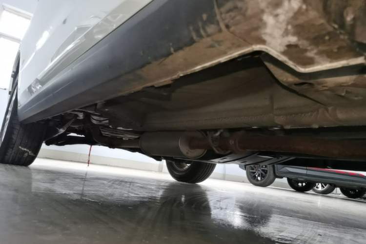 Used Haval M6 2019 1.5T DCT Two-Wheel Drive Value Edition China VI Standard Right Side Sill