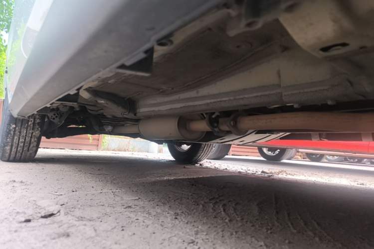 Used Haval M6 2019 1.5T DCT Two-Wheel Drive Value Edition China VI Standard Right Side Sill