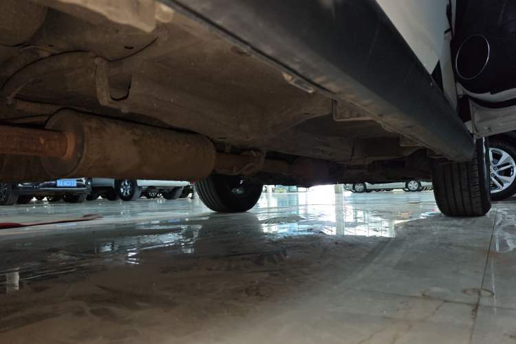 Used Haval M6 2019 1.5T DCT Two-Wheel Drive Elite Version China VI Standard Right Side Sill
