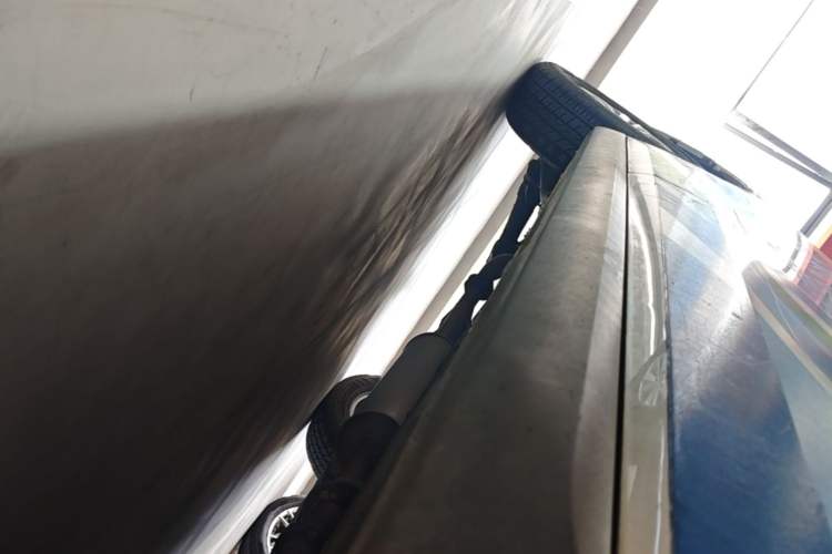 Used Haval M6 2019 1.5T Manual Two-Wheel Drive Elite Version China VI Standard Right Side Sill