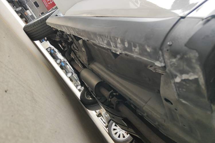 Used Haval M6 2019 1.5T DCT Two-Wheel Drive Elite Version China VI Standard Right Side Sill