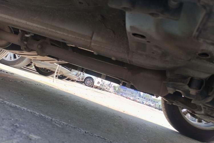 Used Haval M6 2019 1.5T DCT Two-Wheel Drive Value Edition China VI Standard Right Side Sill