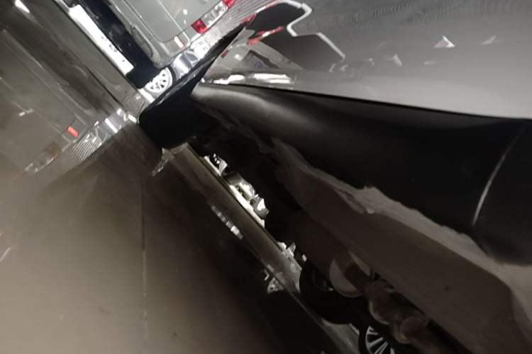 Used Haval M6 2019 1.5T DCT Two-Wheel Drive Elite Version China VI Standard Right Side Sill