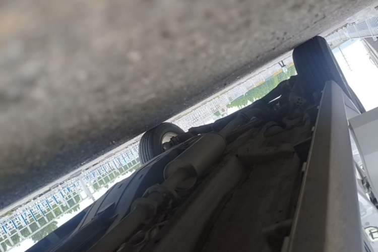 Used Haval M6 2019 1.5T DCT Two-Wheel Drive Value Edition China VI Standard Right Side Sill
