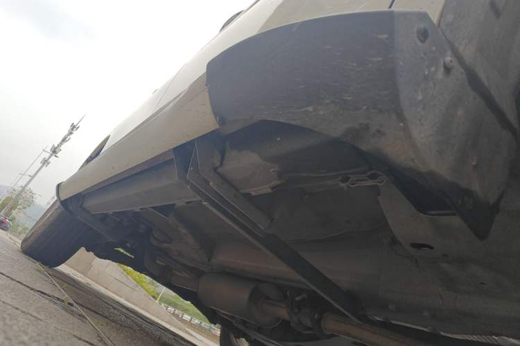 Used Haval M6 2019 1.5T DCT Two-Wheel Drive Elite Version China VI Standard Right Side Sill