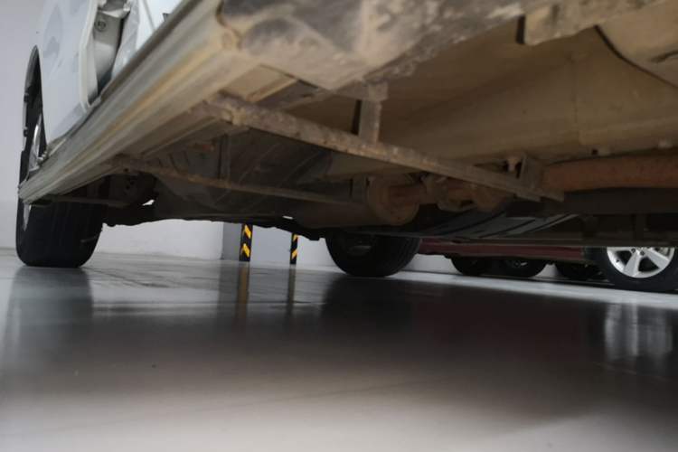 Used Haval M6 2019 1.5T DCT Two-Wheel Drive Elite Version China V Standard Right Side Sill