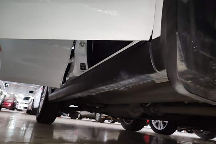 Used Haval M6 2019 1.5T DCT Two-Wheel Drive Elite Version China VI Standard Right Side Sill