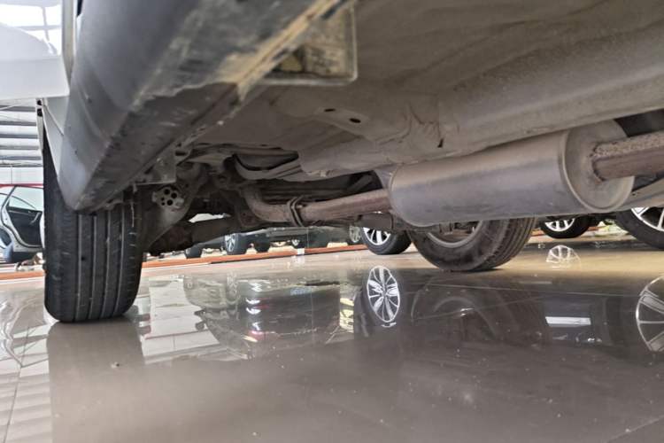 Used Haval M6 2019 1.5T DCT Two-Wheel Drive Elite Version China VI Standard Right Side Sill
