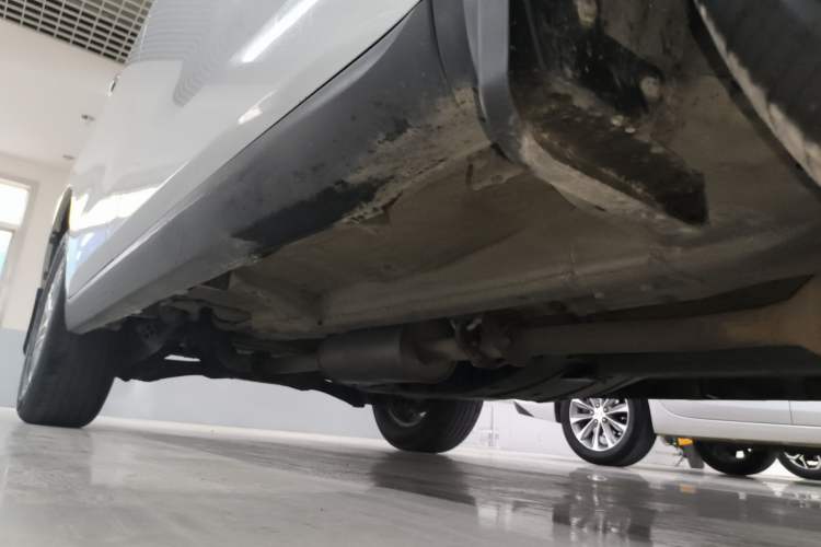 Used Haval M6 2019 1.5T DCT Two-Wheel Drive Value Edition China VI Standard Right Side Sill