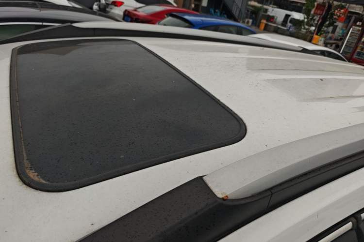 Used Haval M6 2019 1.5T DCT Two-Wheel Drive Elite Version China VI Standard Roof
