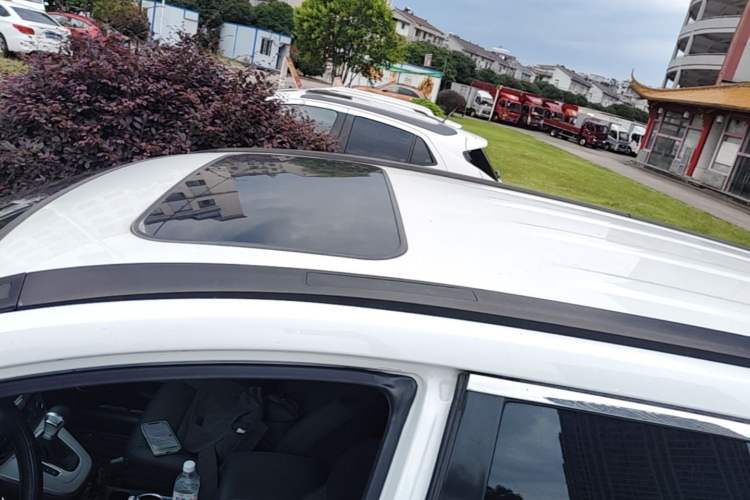 Used Haval M6 2019 1.5T DCT Two-Wheel Drive Value Edition China VI Standard Roof
