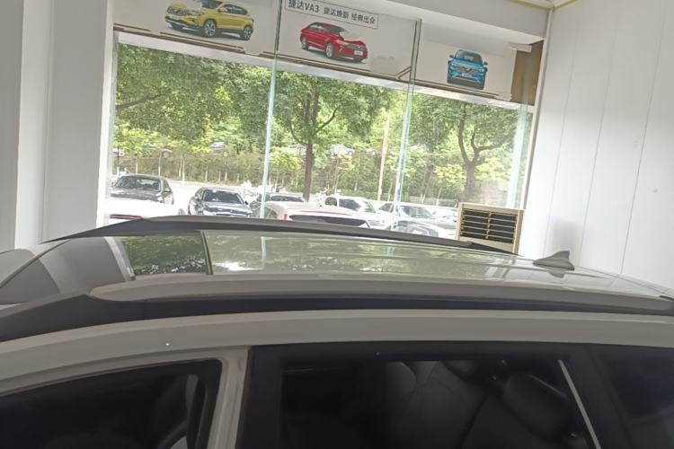 Used Haval M6 2019 1.5T DCT Two-Wheel Drive Elite Version China V Standard Roof