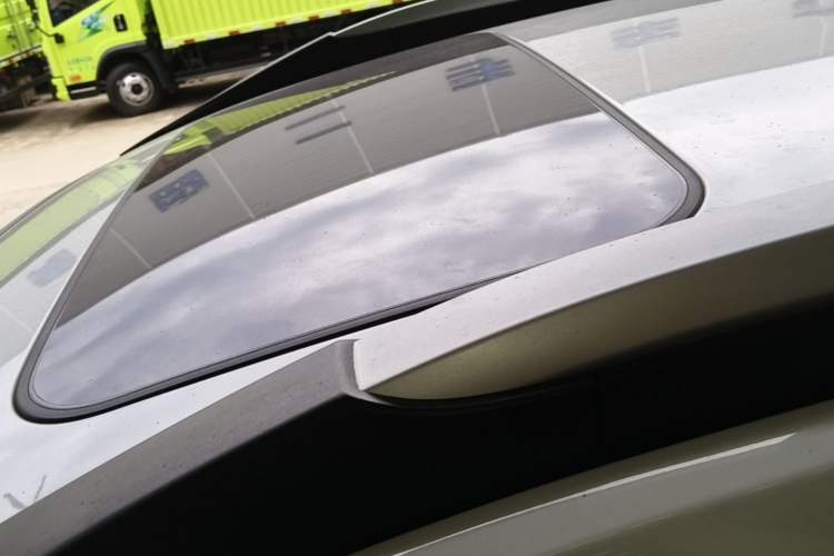 Used Haval M6 2019 1.5T Manual Two-Wheel Drive Elite Version China VI Standard Roof