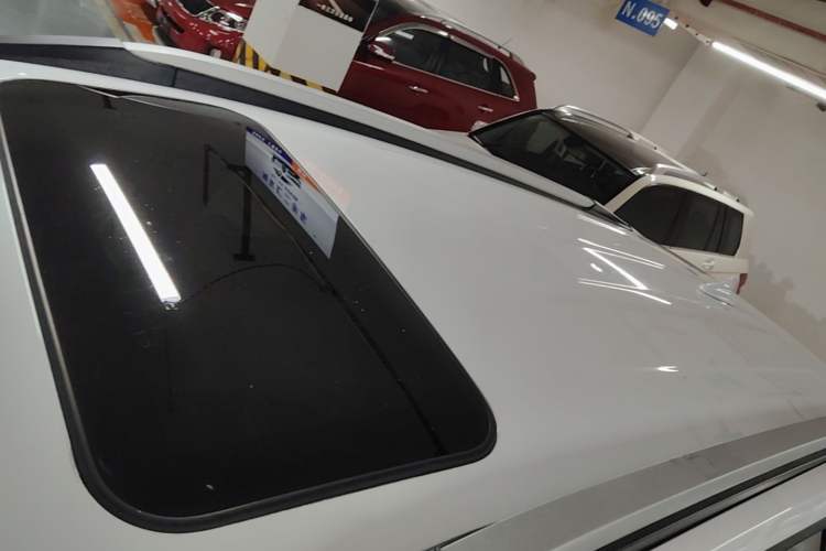 Used Haval M6 2019 1.5T DCT Two-Wheel Drive Elite Version China V Standard Roof