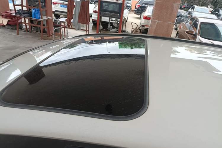 Used Haval M6 2019 1.5T DCT Two-Wheel Drive Value Edition China VI Standard Roof