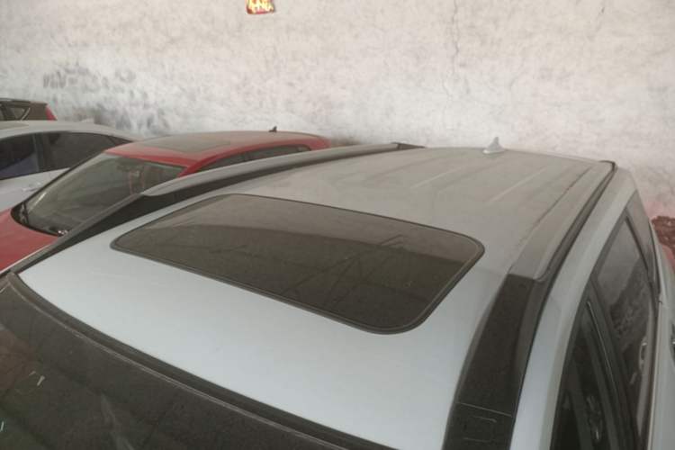 Used Haval M6 2019 1.5T DCT Two-Wheel Drive Elite Version China VI Standard Roof