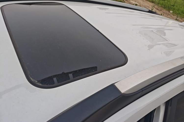 Used Haval M6 2019 1.5T DCT Two-Wheel Drive Elite Version China VI Standard Roof