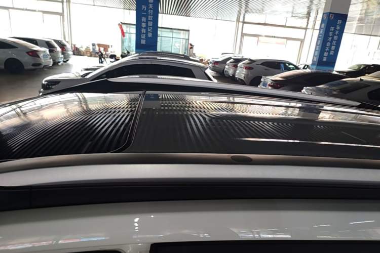 Used Haval M6 2019 1.5T DCT Two-Wheel Drive Elite Version China VI Standard Roof