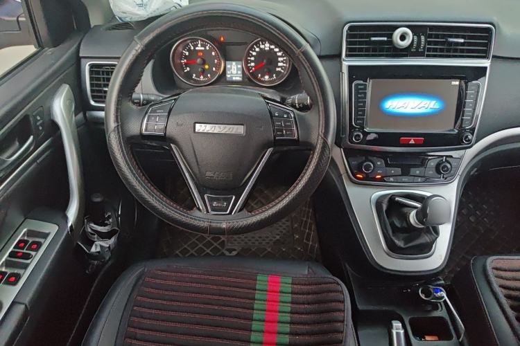 Used Haval M6 2019 1.5T Manual Two-Wheel Drive Elite Version China VI Standard Steering Wheel