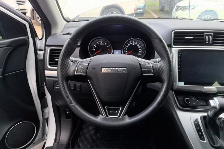 Used Haval M6 2019 1.5T DCT Two-Wheel Drive Value Edition China VI Standard Steering Wheel