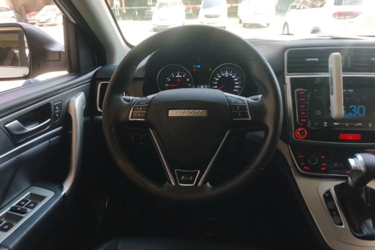 Used Haval M6 2019 1.5T DCT Two-Wheel Drive Value Edition China VI Standard Steering Wheel
