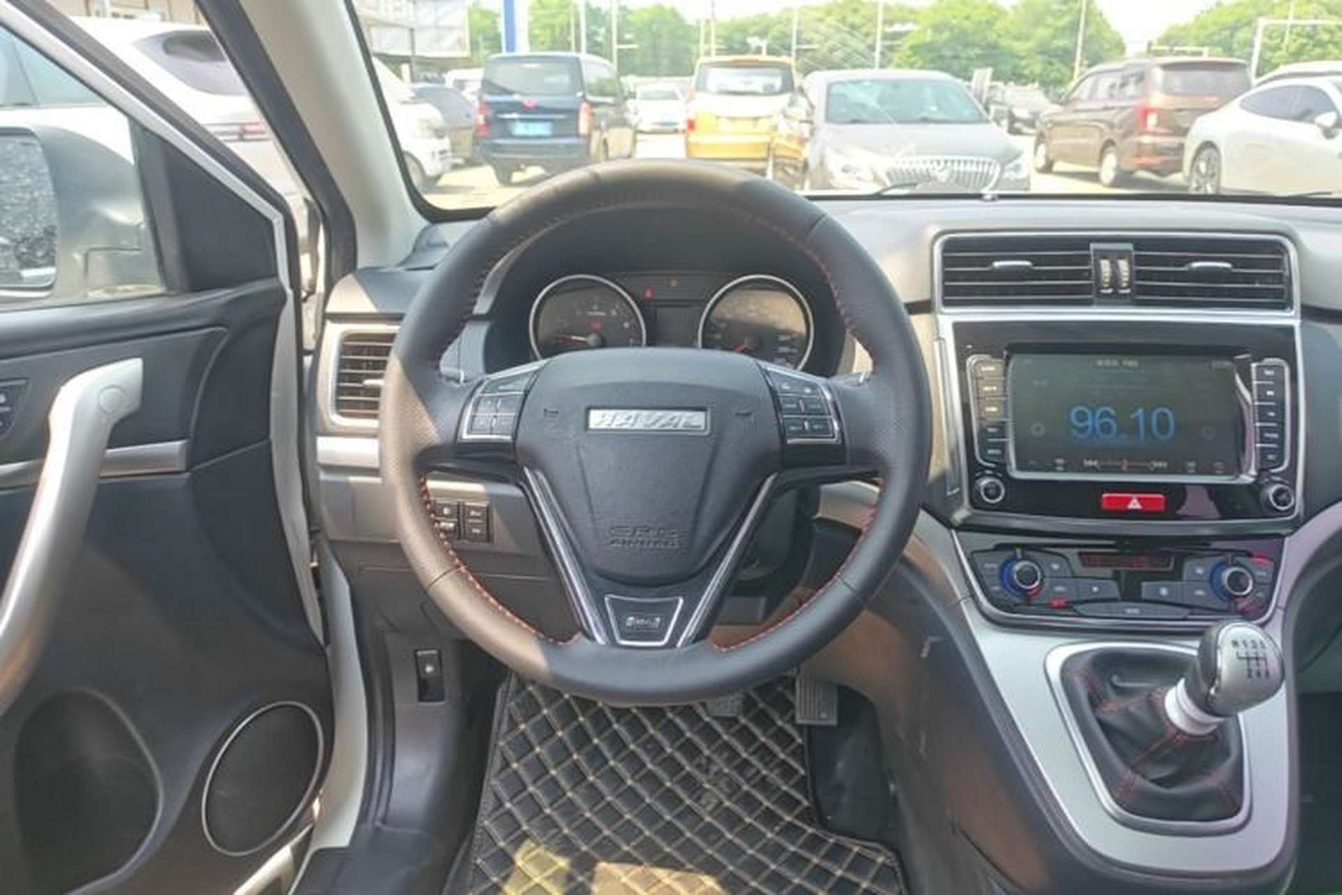 Used Haval M6 2019 1.5T Manual Two-Wheel Drive Elite Version China VI Standard Steering Wheel